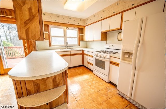 119 Reynolds Ave, Parsippany-troy Hills Twp., NJ 07054