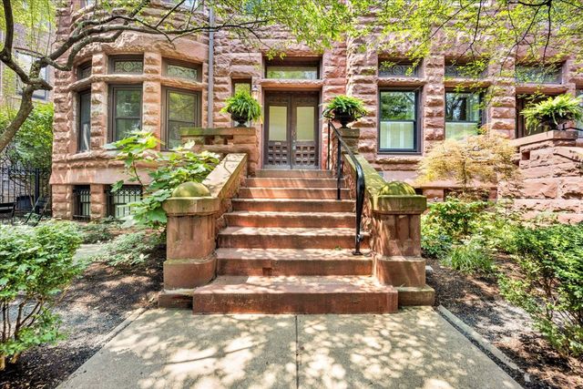 1224 N Dearborn Street 2R, Chicago, IL 60610