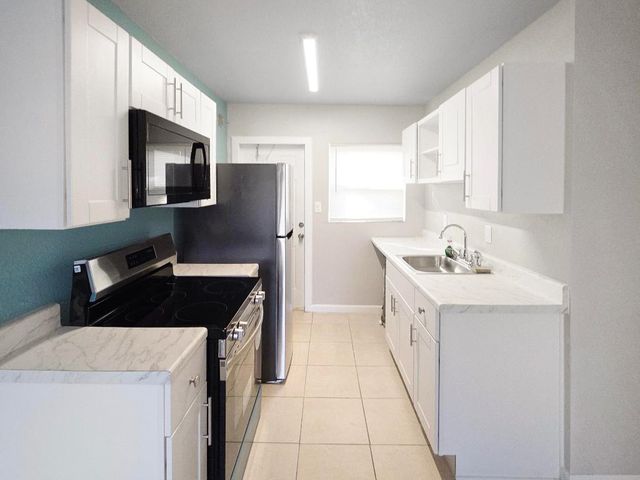 1308 N 21st Street A&B, Fort Pierce, FL 34950