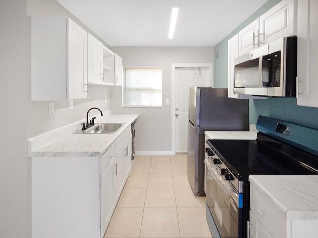 1308 N 21st Street A&B, Fort Pierce, FL 34950