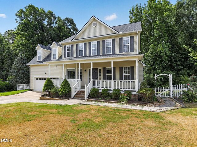 58 Silver Stirrup Court, Willow Springs, NC 27592