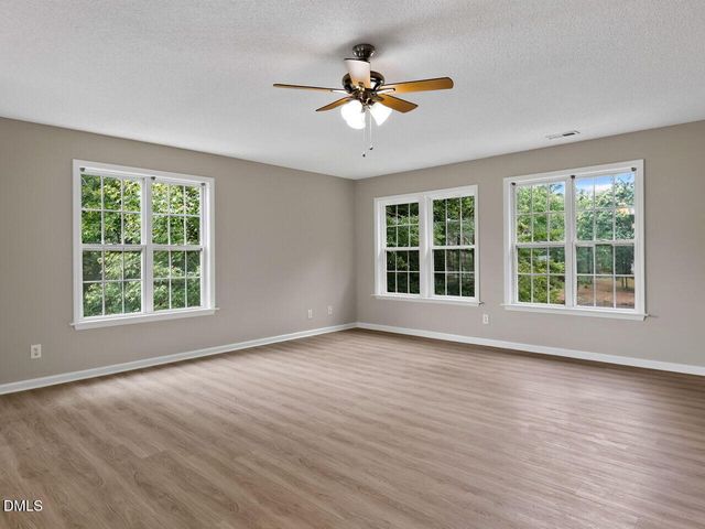 58 Silver Stirrup Court, Willow Springs, NC 27592