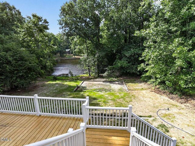 58 Silver Stirrup Court, Willow Springs, NC 27592
