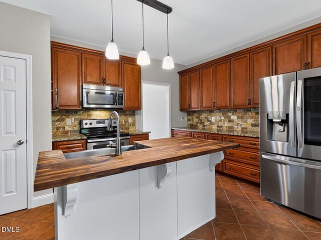 58 Silver Stirrup Court, Willow Springs, NC 27592