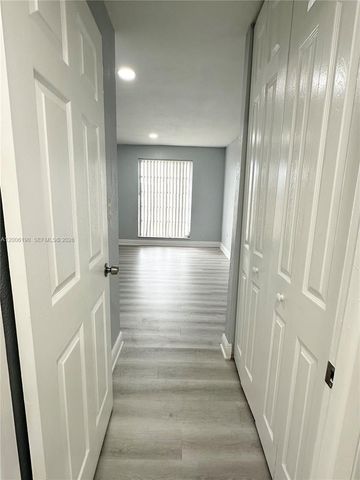 9405 SW 76th St Y32, Miami, FL 33173