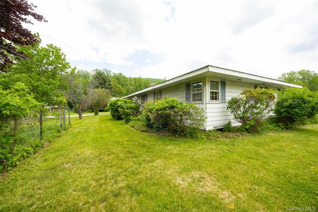 21 Violet Drive, Beacon, NY 12508