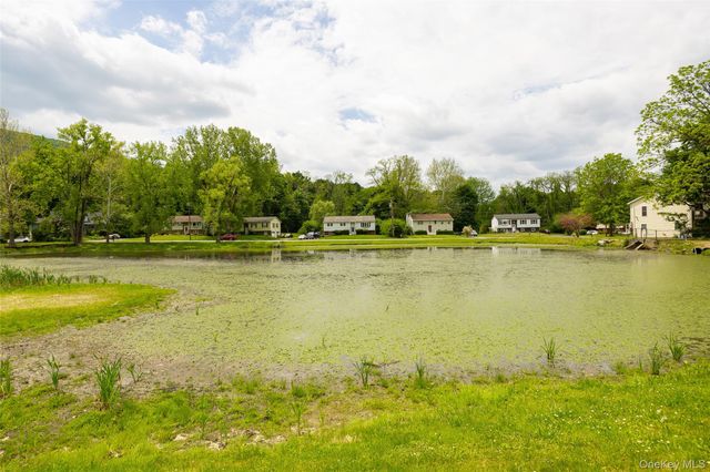 21 Violet Drive, Beacon, NY 12508