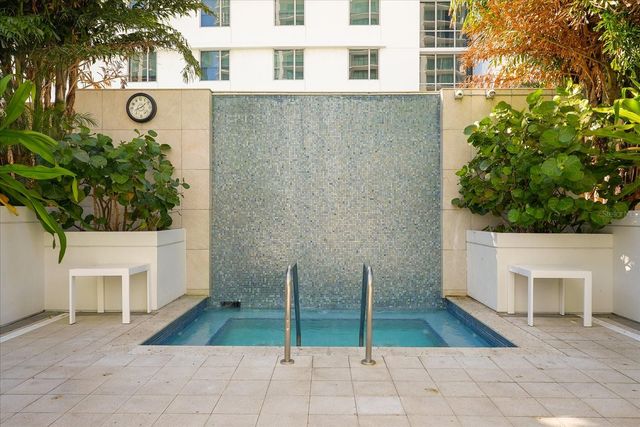 100 1ST AVENUE N 501, St Petersburg, FL 33701