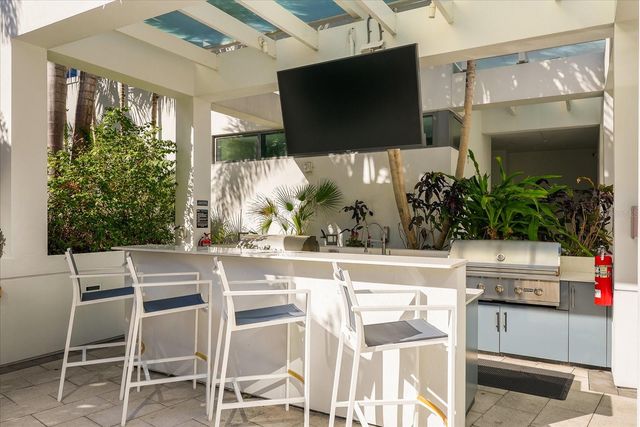 100 1ST AVENUE N 501, St Petersburg, FL 33701