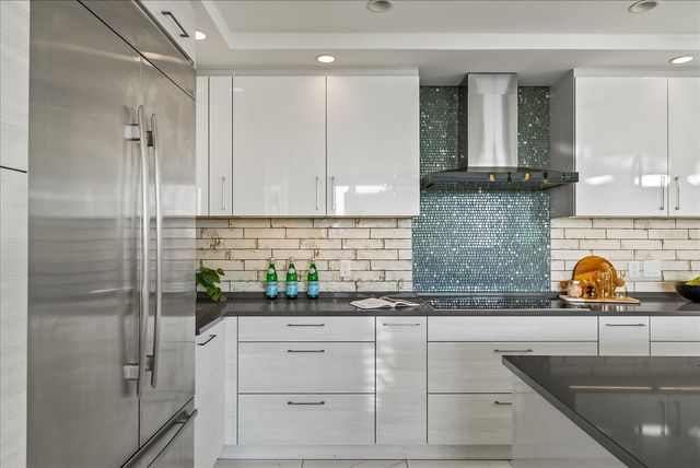 100 1ST AVENUE N 501, St Petersburg, FL 33701