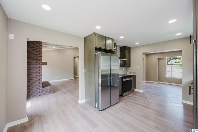 2416 COVE CIRCLE NE, Center Point, AL 35215