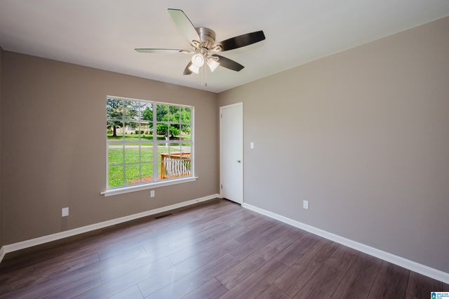 2416 COVE CIRCLE NE, Center Point, AL 35215