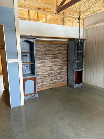 25394 S 646 Road, Grove, OK 74344