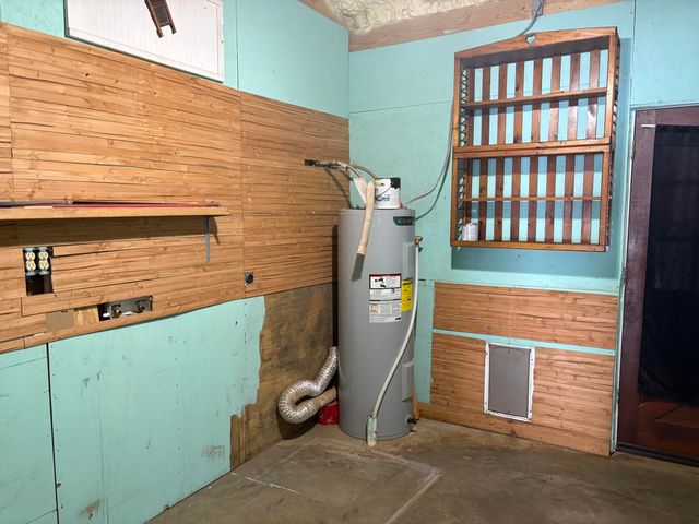 25394 S 646 Road, Grove, OK 74344