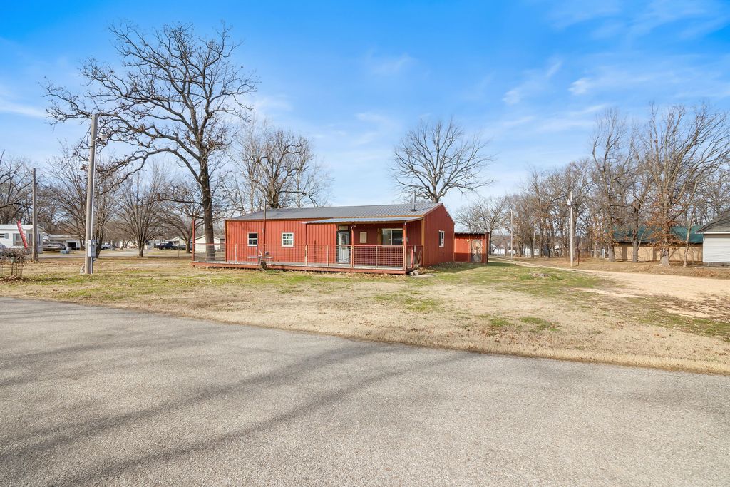 25394 S 646 Road, Grove, OK 74344