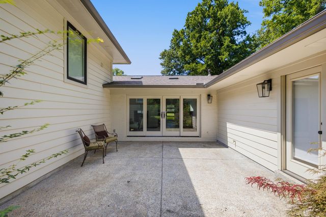 5170 COLE RD, Memphis, TN 38117