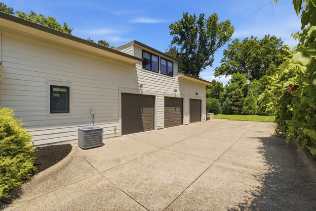 5170 COLE RD, Memphis, TN 38117