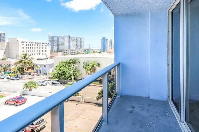 401 69th St 505, Miami Beach, FL 33141