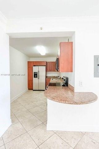 401 69th St 505, Miami Beach, FL 33141