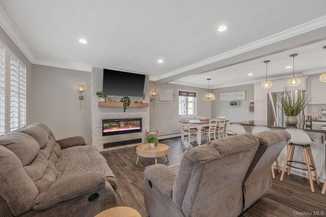 1 Hooper Court, Port Jefferson Station, NY 11776