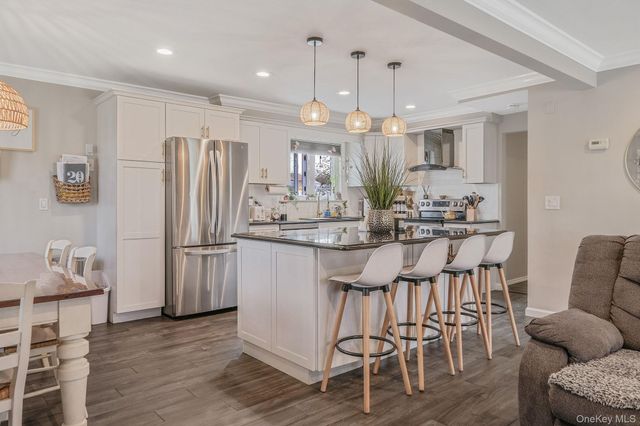 1 Hooper Court, Port Jefferson Station, NY 11776