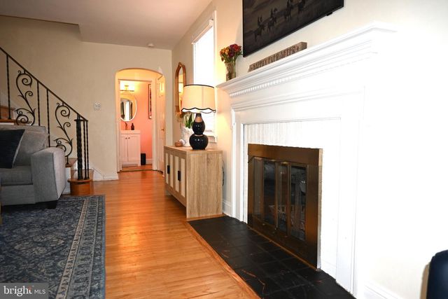 1012 EDGEWOOD DR, Springfield, PA 19064