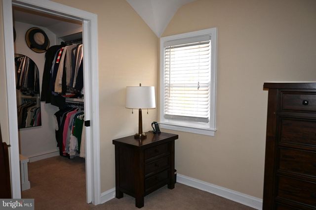 1012 EDGEWOOD DR, Springfield, PA 19064