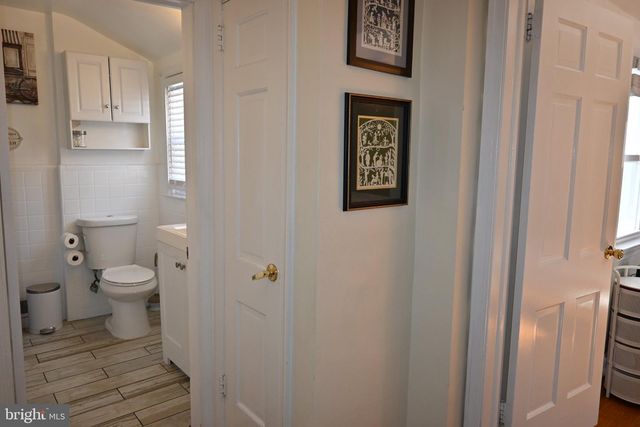 1012 EDGEWOOD DR, Springfield, PA 19064