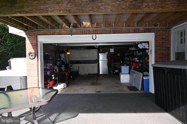 1012 EDGEWOOD DR, Springfield, PA 19064