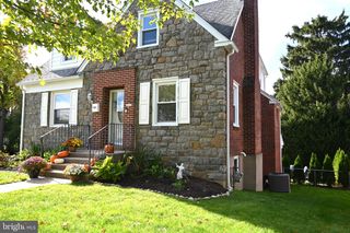 1012 EDGEWOOD DR, Springfield, PA 19064