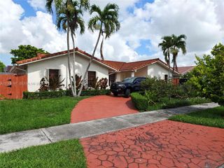 1220 SW 104th Avenue, Miami, FL 33174