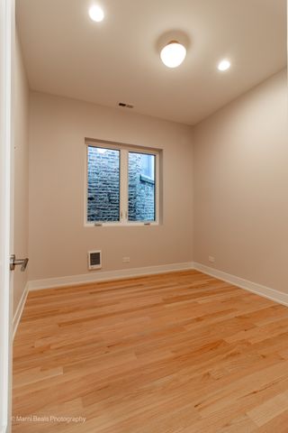 6852 S Langley Avenue, Chicago, IL 60637