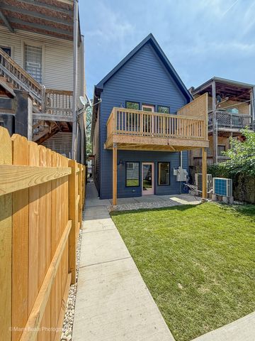 6852 S Langley Avenue, Chicago, IL 60637