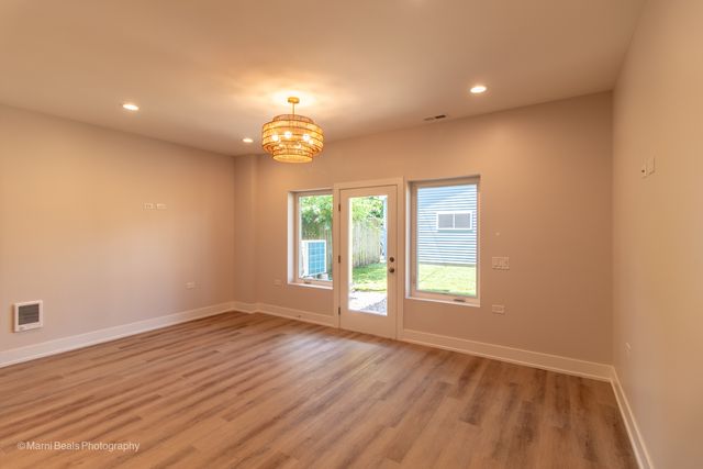 6852 S Langley Avenue, Chicago, IL 60637