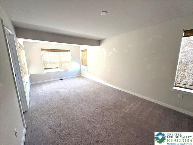 4946 Brookside Court, Upper Saucon Twp, PA 18036