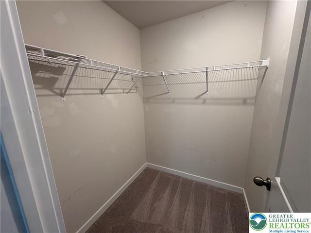 4946 Brookside Court, Upper Saucon Twp, PA 18036
