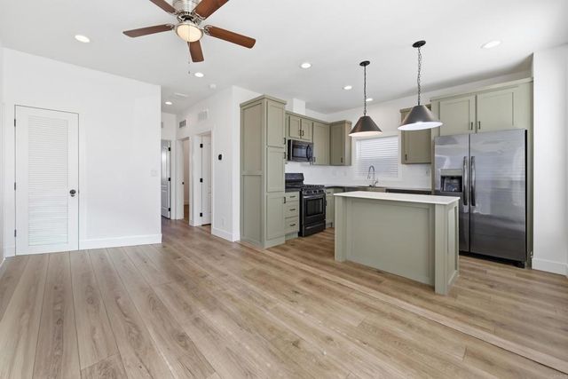 1369 E Main St 32, El Cajon, CA 92021