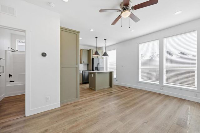 1369 E Main St 32, El Cajon, CA 92021