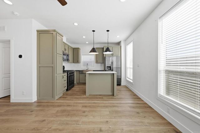 1369 E Main St 32, El Cajon, CA 92021