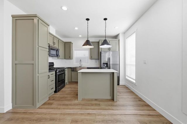 1369 E Main St 32, El Cajon, CA 92021