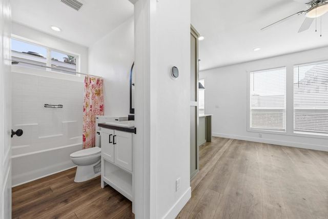 1369 E Main St 32, El Cajon, CA 92021