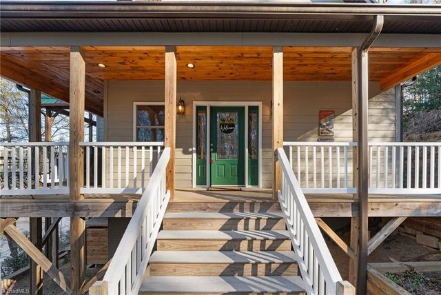 490 Blue Heron Lane, Wilkesboro, NC 28697