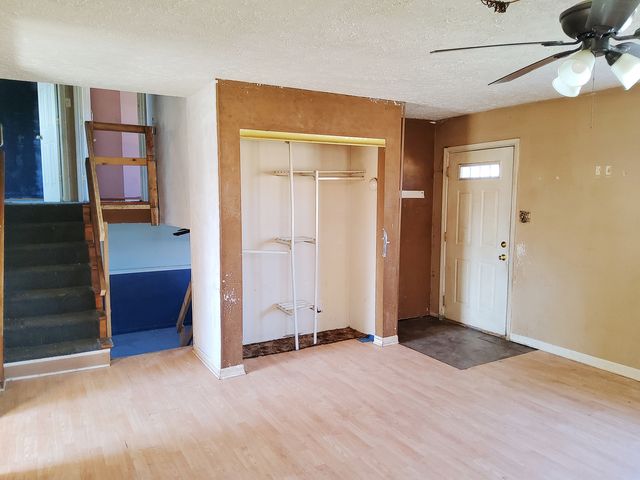 547 Redwood Road, Bolingbrook, IL 60440