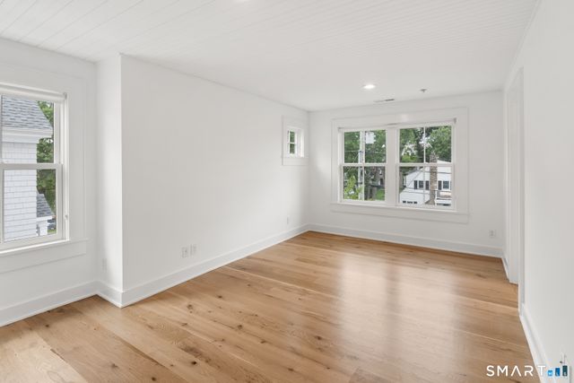 41 Rowayton Avenue, Norwalk, CT 06853