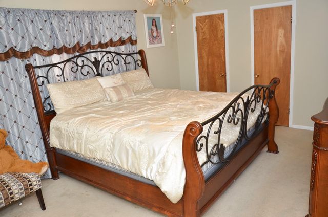 7734 Barberton Drive, Houston, TX 77036