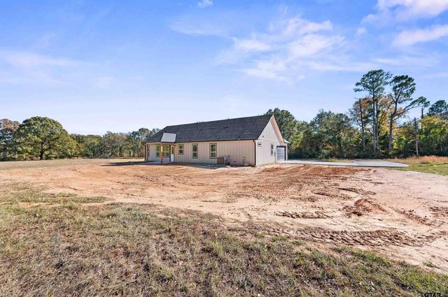 1370 County Road 1660, Alba, TX 75410