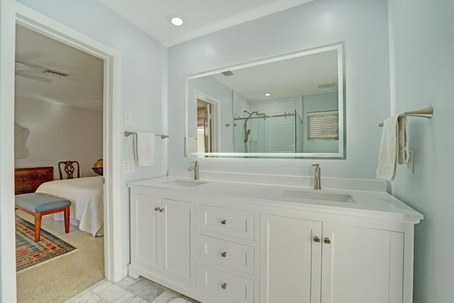 4820 NE 27 Avenue, Fort Lauderdale, FL 33308