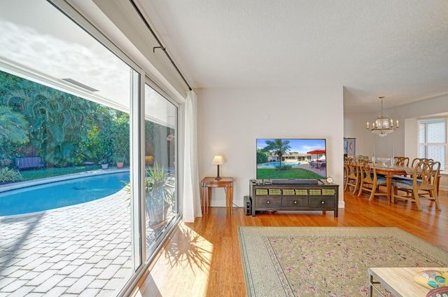 4820 NE 27 Avenue, Fort Lauderdale, FL 33308