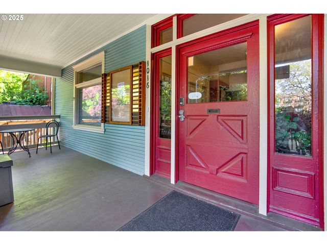 1016 Se 12TH Ave, Portland, OR 97214