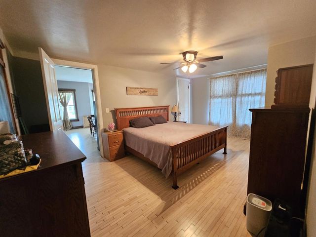 218 E MAIN STREET, Weyauwega, WI 54983